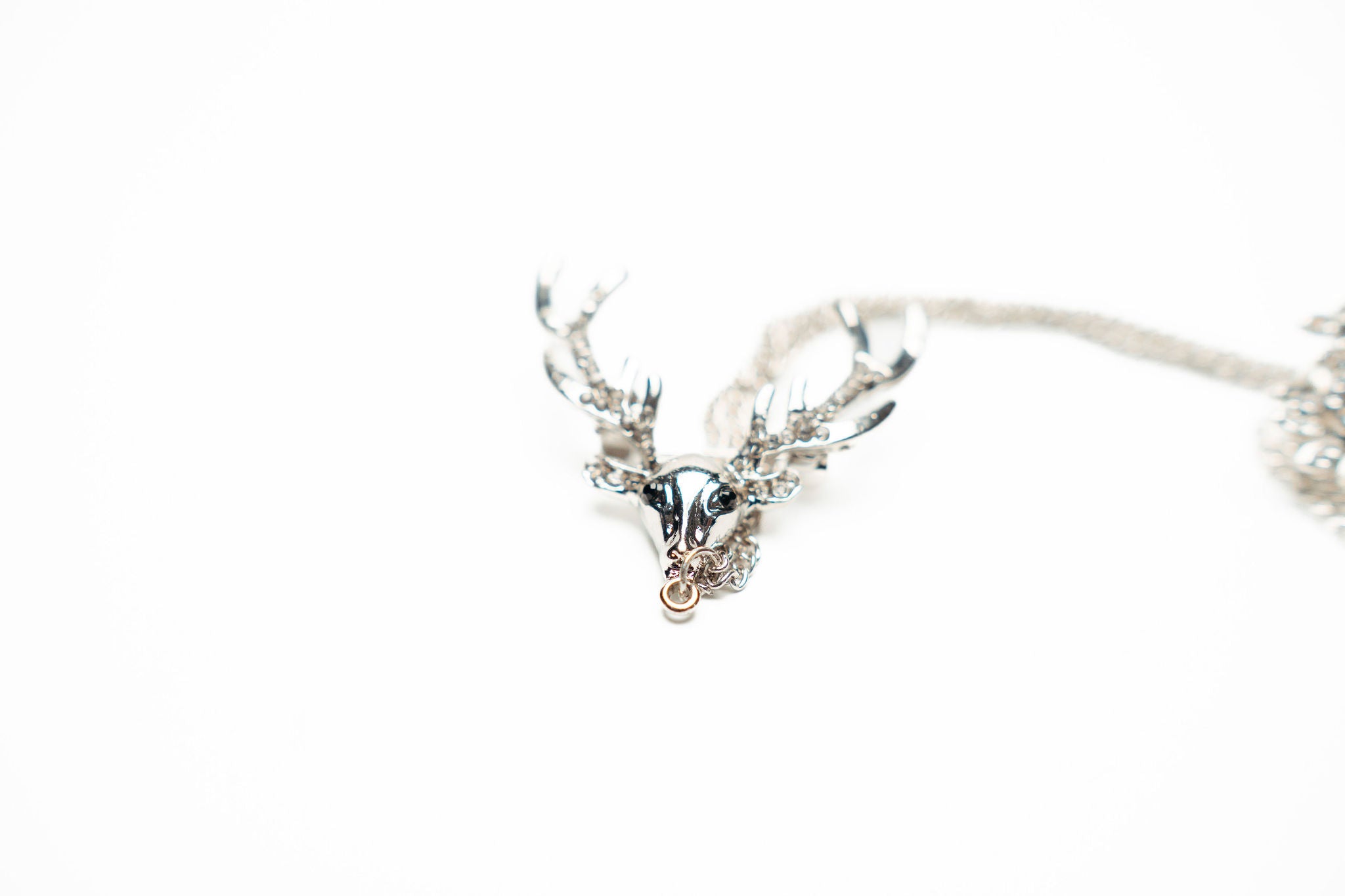 Silver Horns Brooche (Lapel Chain)