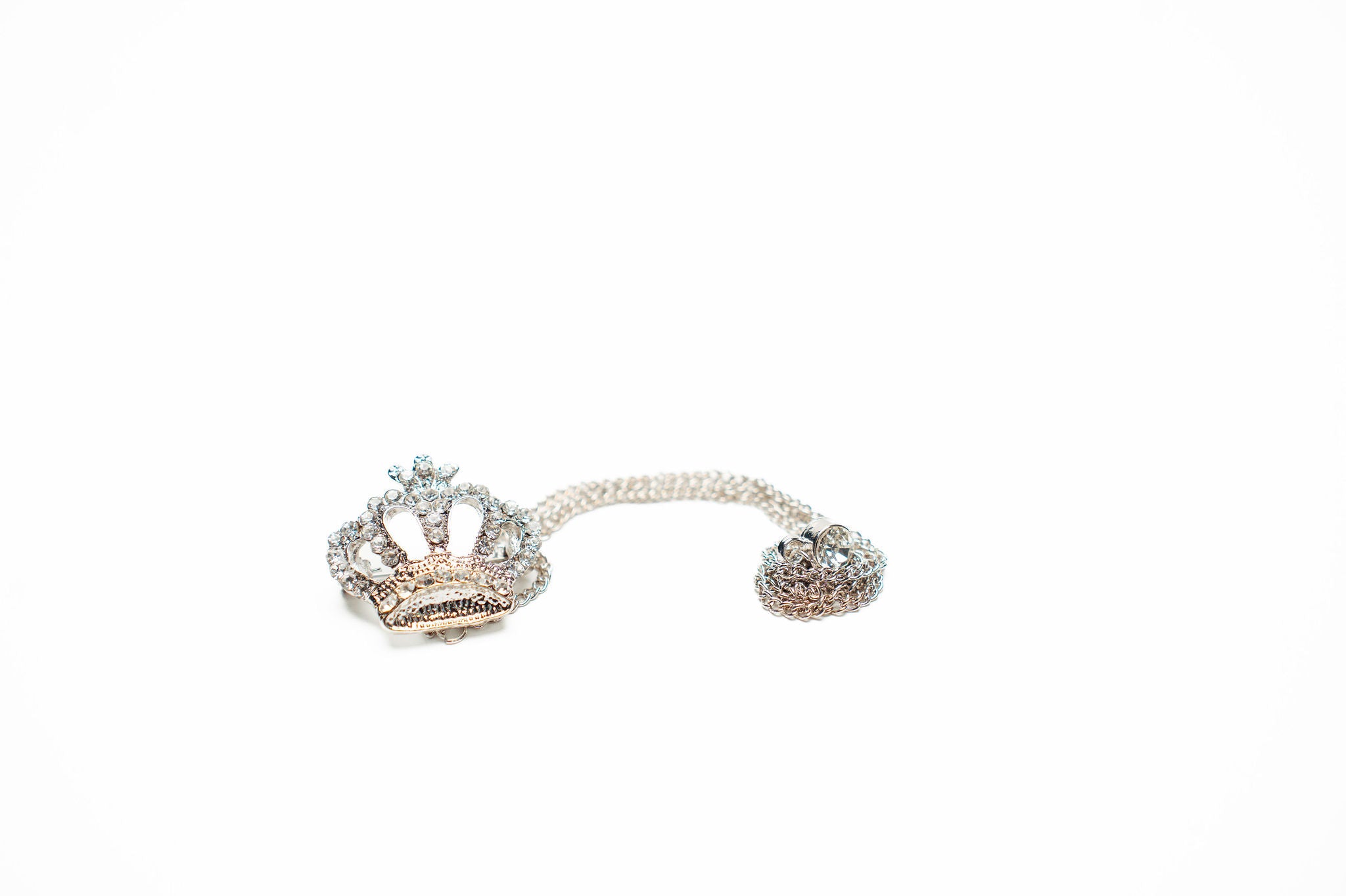 Silver Crown Brooche (Lapel Chain)